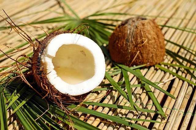 what are the important health benefits of coconut oil